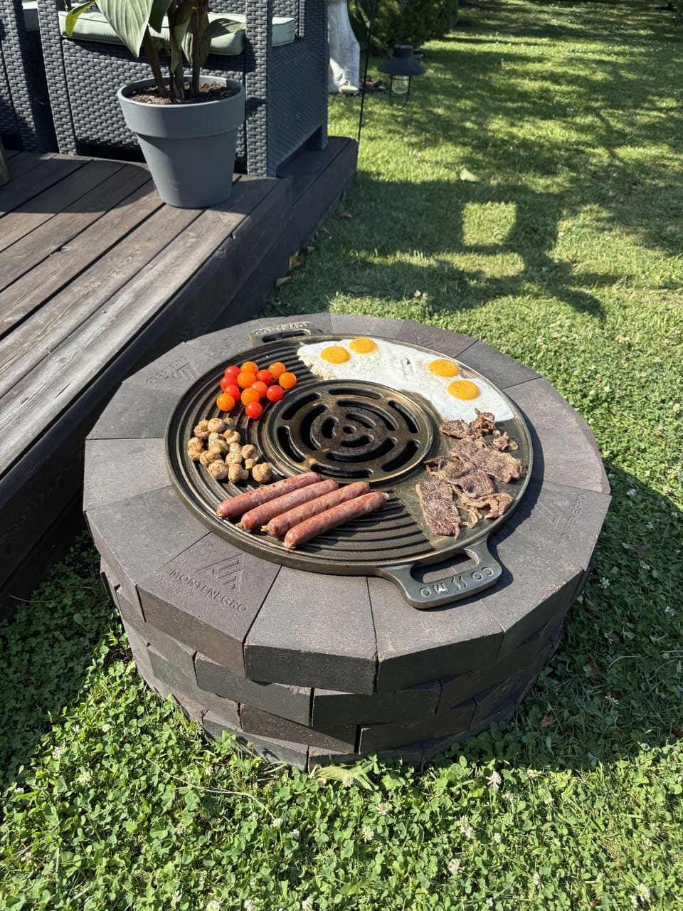 очаг из кирпича своими руками (черный огнеупорный кирпич  Montenegro)