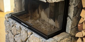 Облицовочный камень RKS SLATE Anatolian Black Marble Loose (фотоотзыв, фасад и камин) (7)