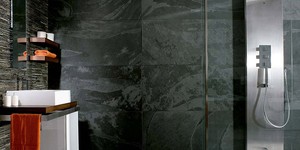 Натуральная каменная плитка для пола и стен черного цвета RKS SLATE Сланец Brazil Black Natural купить в РКС Клинкер (8)