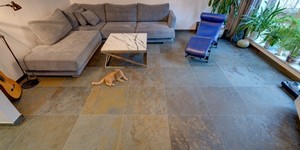 Плитка из камня природного для пола. Фото интерьера с RKS SLATE Сланец Jack Multicolor Natural (5)