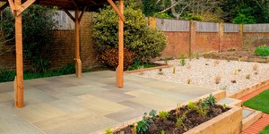 Плиточный настил в зоне патио из натурального песчаника RKS SLATE Belgian Multi фото (2)